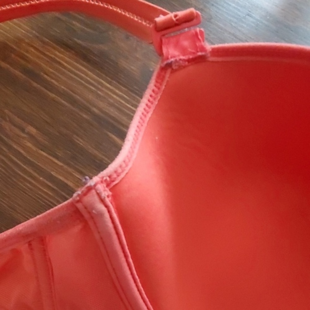 Pink Underwire Bra - Picture 5 of 7